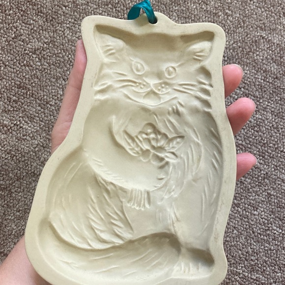 Brown Bag Cookie Art Vintage Whimsical Cream Cat Ceramic Hanging Art 1983 - Picture 6 of 6